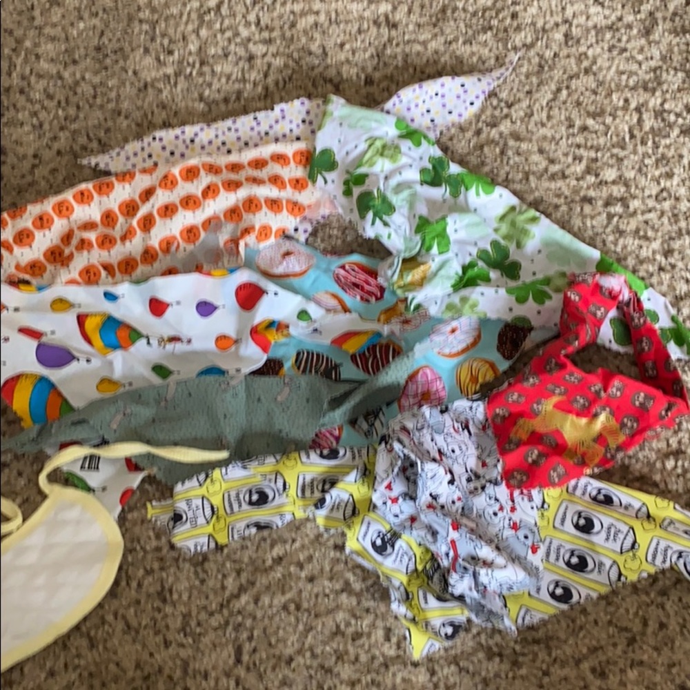 Variety dog bandannas (3 random)